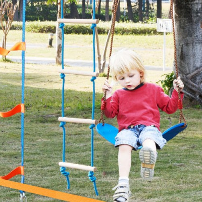 VEVOR Ninja Warrior Carrera de Obstáculos para Niños 2 x 17 m Resistentes a la Intemperie Línea de Mono con Capacidad de Peso de 226,8 kg Entrenamiento de Juguetes para Patio Trasero 12 Obstáculos